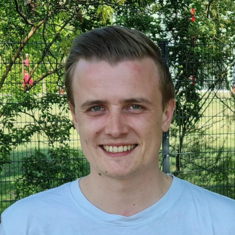  Dennis Schelletter