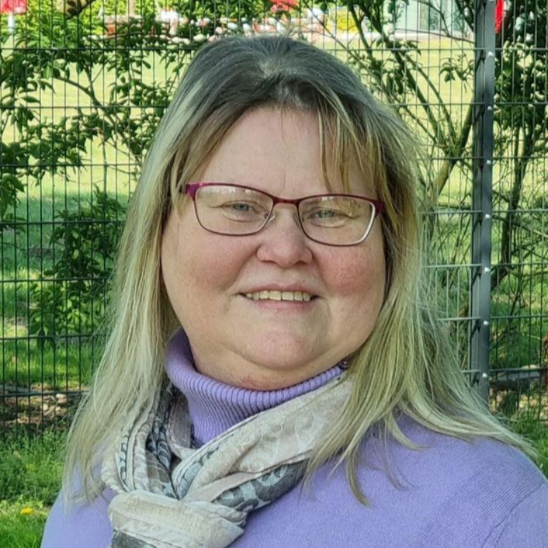  Angela Reimers